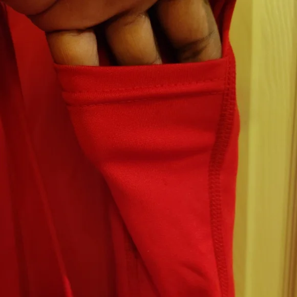 Red Athletic Tank and Capri Leggings Set - Picture 5 of 9